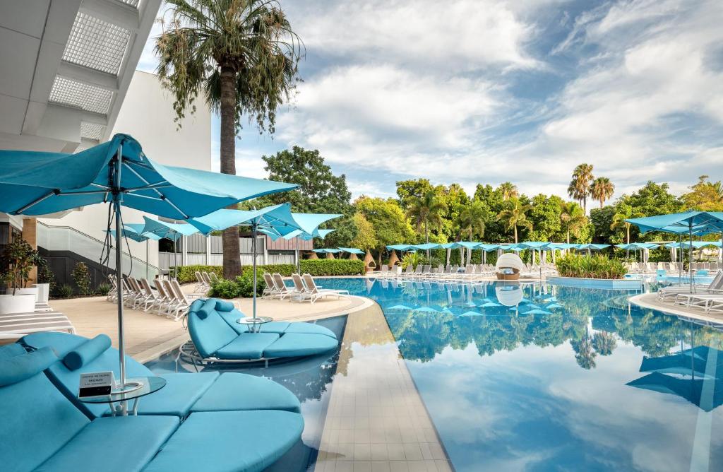 Premium hotel lounge used for Australian travel planning inspiration